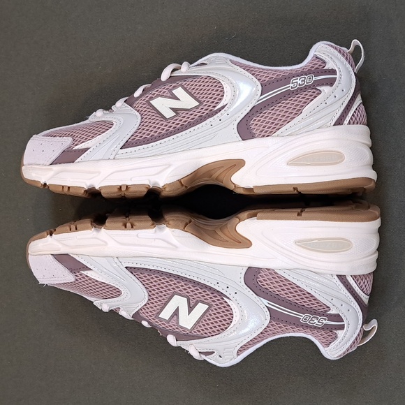 New Balance 530 Sneakers - Color: Beige Brown - Size: Women 8 - Picture 7 of 9